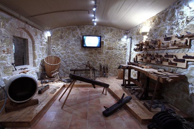 Private 4x4 Wine Tour from Athens to Marathon Lake and a Winery - Practical tips for your 10:00 am start