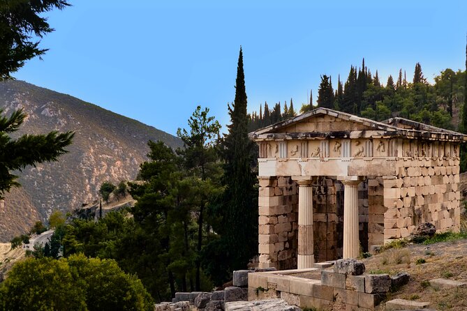 Private Day Trip of Delphi from Athens - Delphi Museum and the Ancient Theater: seeing objects with context