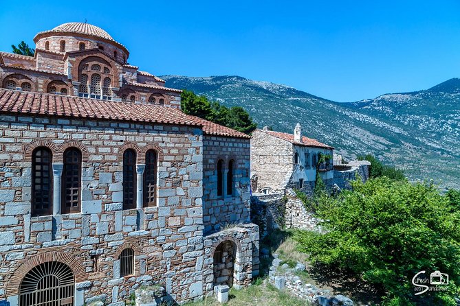 Private Delphi and Hosios Loukas Monastery - Great Lunch and Drinks Included - Tholos of Athena Pronaia: the Delphi photo stop most tours skip