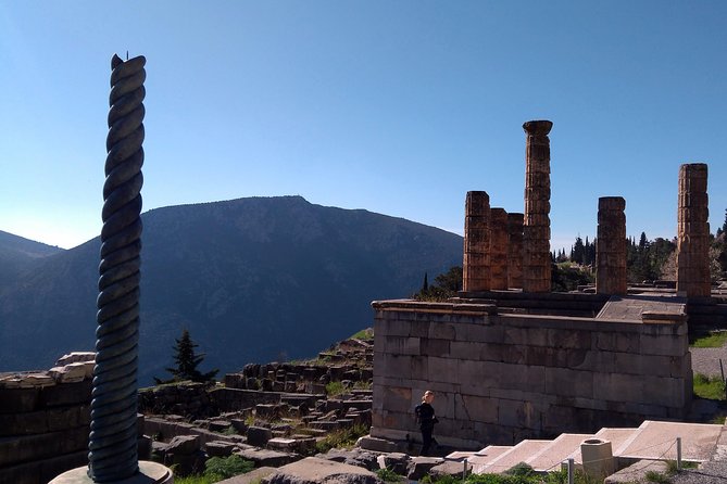 Private Delphi and Hosios Loukas Monastery - Great Lunch and Drinks Included - Arachova village stop: pictures, posture, and lunch reset