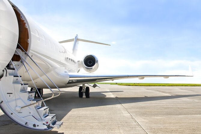 Private Limo Transfer From Athens/Suburbs To Pireaus Port - Price and Value: When $162.56 Per Group Makes Sense