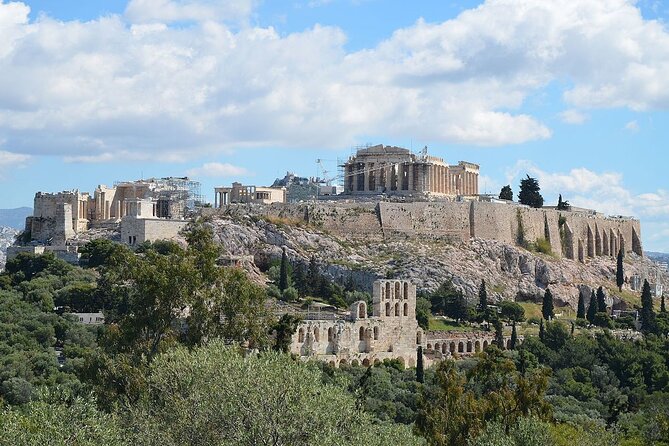 Private local tour of the Acropolis Hill and the New Acropolis Museum - New Acropolis Museum: glass floors that make the city feel close