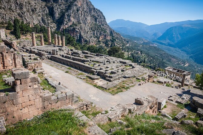 Private Luxury Tour: Delphi & Thermopylae – The 300’s Legacy - Lunch in Delphi, then Arachova for mountain atmosphere
