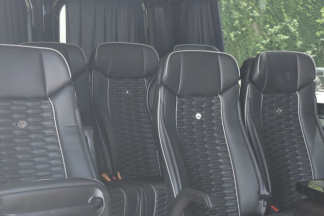 Private Luxury Transfer From/To Athens International Airport - Where You Meet Your Driver, and Why It Matters