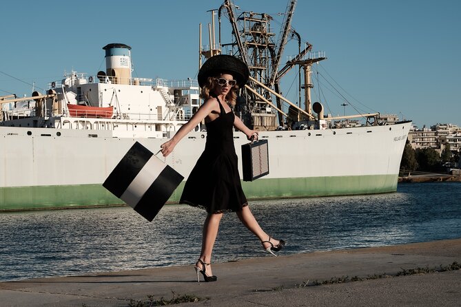 Private Photoshoot Experience at Piraeus Port - Piraeus Port or Mikrolimano, Picking the Right Look