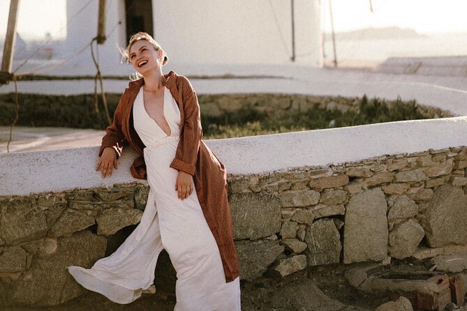 Private Photowalk in Athens: Acropolis and Old Town Photoshoot - Price and value: $192.24 per group, up to 5 people