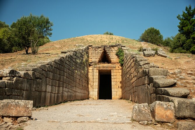 Private Tour of Ancient Corinth, Mycenae and Nafplio - Mycenae Museum: gold masks and the objects that explain the ruins