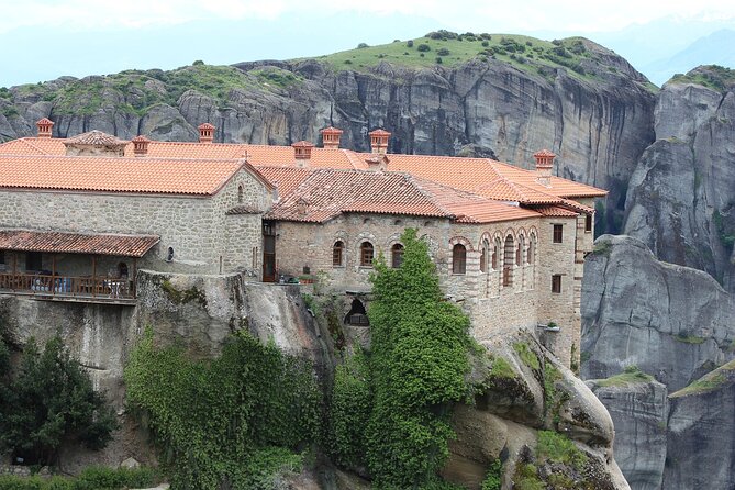 Private Tour to Monasteries of Meteora & Thermopylae from Athens - Morning at Thermopylae Museum, right by the Leonidas monument