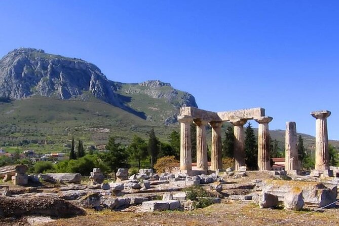 Sacred Delphi & Osios Loukas in a Full Day Private Tour - Arachova stop: short mountain break with a ski-village feel