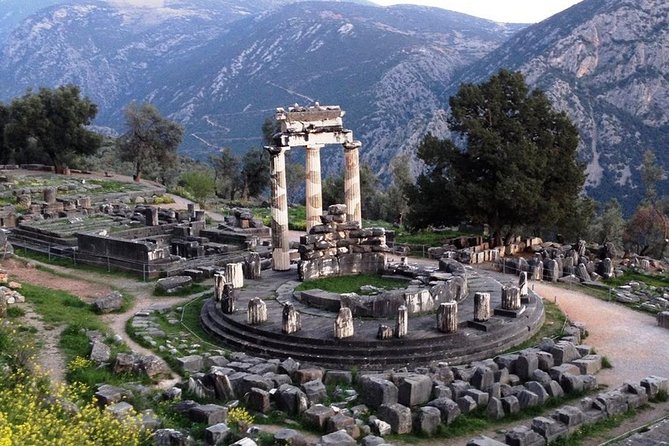 Sacred Delphi & Osios Loukas in a Full Day Private Tour - Hosios Loukas monastery: golden mosaics, frescoes, and the Burial Crypt