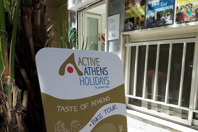 Small-Group Athens Scenic e-Bike Tour - How the guide style shapes your Athens view