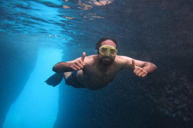Snorkeling and swimming tour to the Poseidon's temple at Sounio cape - Legrena Beach and the Blue Hole water time