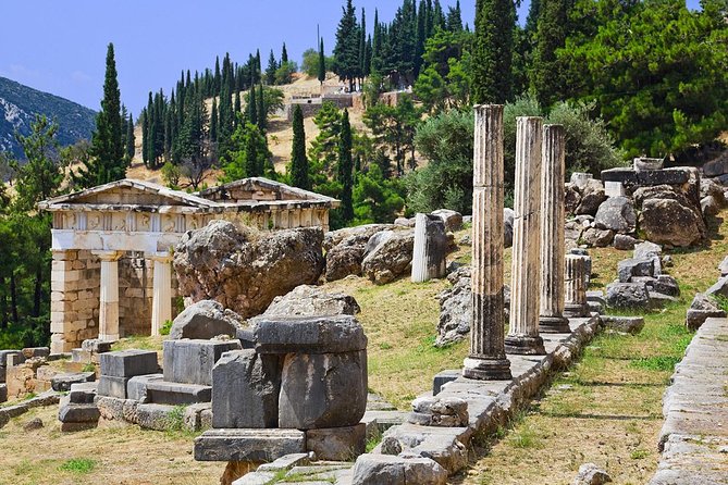 Spiritual Delphi & Thermopylae Battlefield Private Full Day Tour - Price and Value: What You’re Paying For at $301.65 Per Person