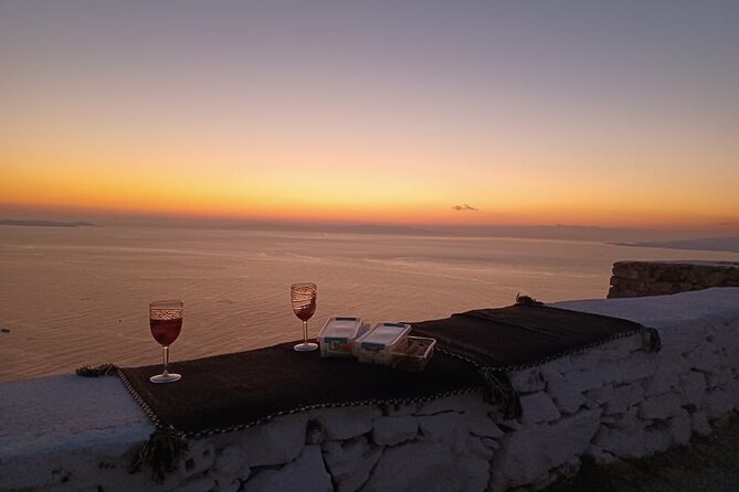 Sunset Lighthouse Armenistis - Stop 1: Armenistis Lighthouse, the photo scene and what to look for