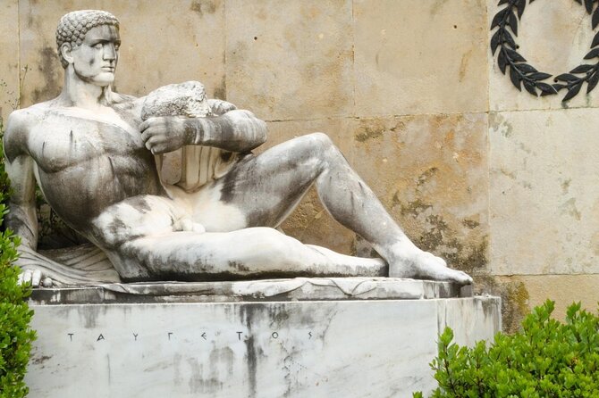 Thermopylae and Delphi Private Full-Day Tour from Athens - Thermopylae Museum and battlefield timing: plan for imagination