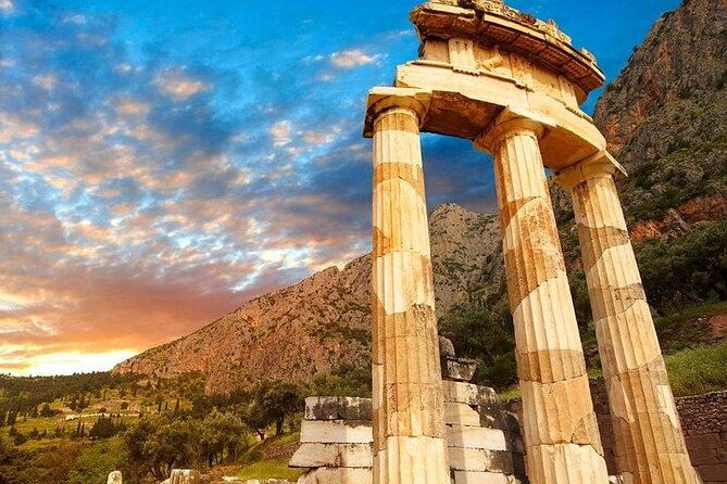 Thermopylae The battle of the 300 Spartans & Delphi Day Tour - Thermopylae Museum and the “Hot Gates” story