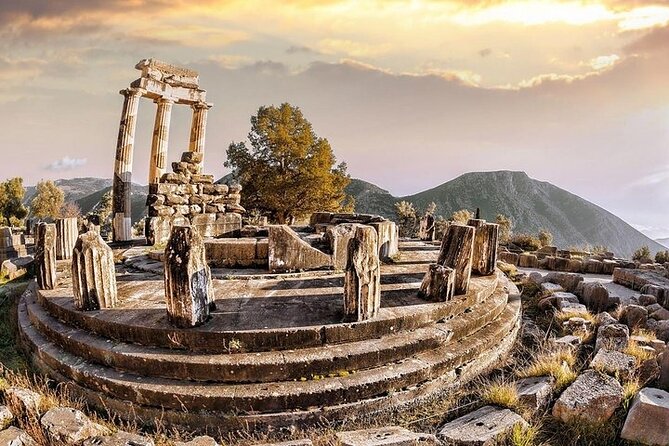 Thermopylae The battle of the 300 Spartans & Delphi Day Tour - The Delphi drive and the mountain-road reality