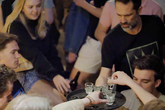 Thursday & Friday Night Pub Crawl for Professionals in Athens - Key highlights to know before you go