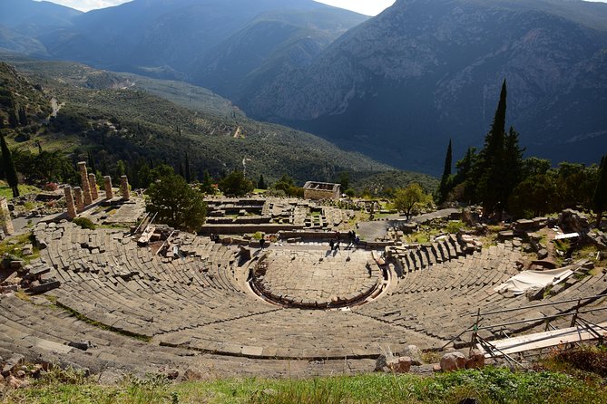Two day trip from Athens to Delphi and Meteora - Thermopylae Stop: A Quick, Meaningful Break on the Way Back