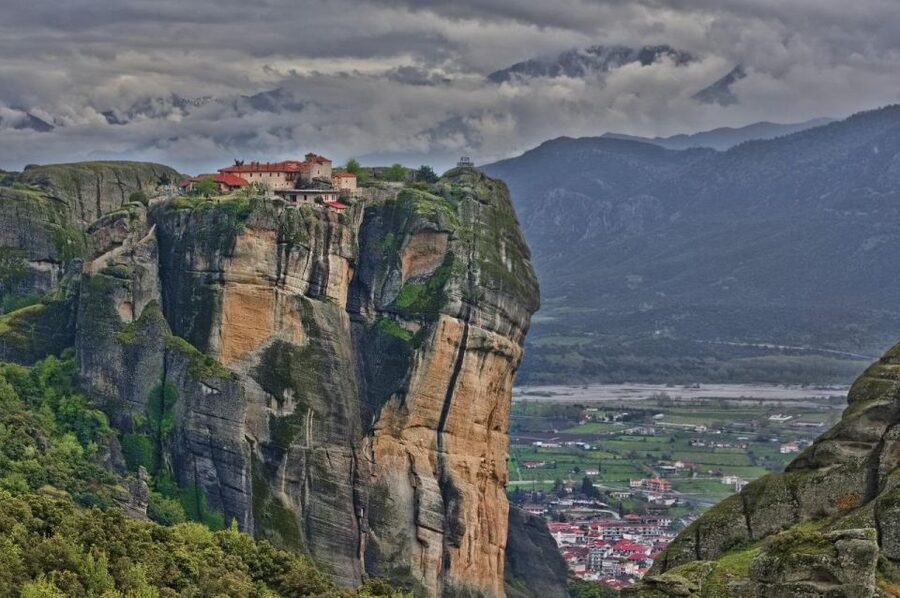Visit Delphi & Meteora Monasteries Full Day Private Trip - Timing and stamina: the day is long, so plan smart