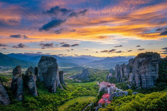 Visit Delphi & Meteora Monasteries Luxury Private Tour FromAthens - Why this Delphi plus Meteora combo works when time is tight