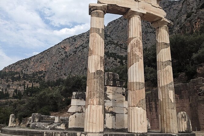 Visit Delphi & Meteora Monasteries Luxury Private Tour FromAthens - Meteora from Kalabaka: Varlaam and Rousanou in the same day